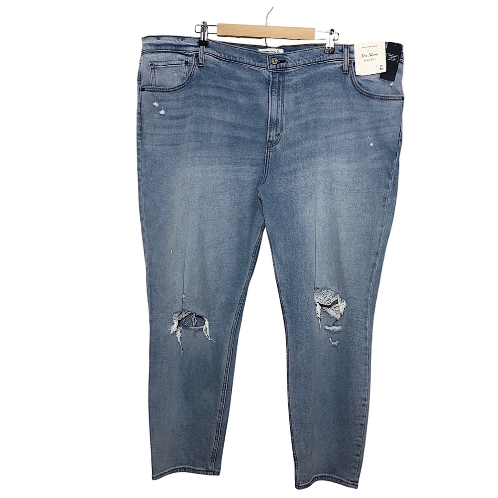 Abercrombie & Fitch Cotton Blend The Mom High Rise Ripped LightWash Jeans 37-24L
